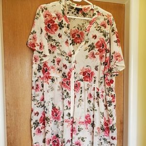 TORRID Lexi Cream floral chiffon Hi-Lo Tunic